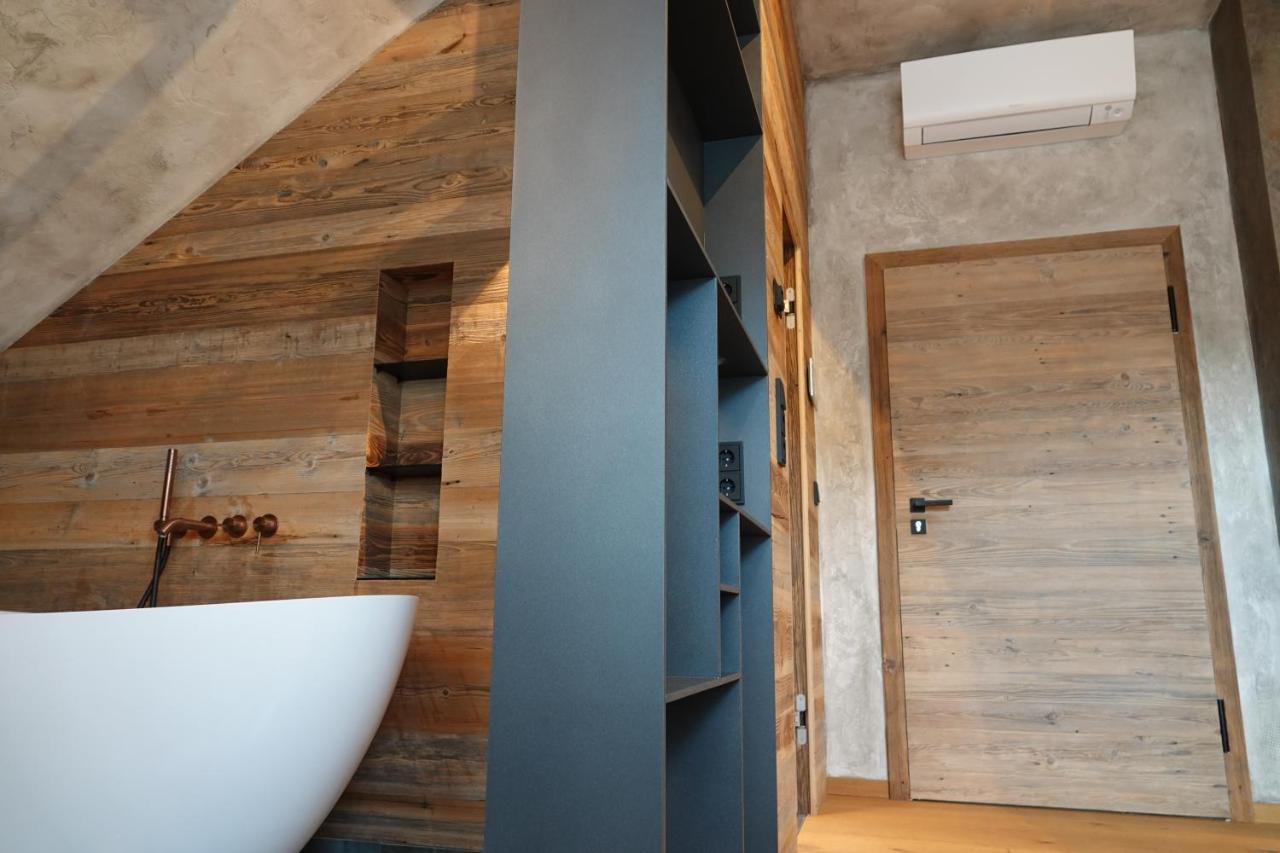 Appartement Der Extraklasse Mit Whirlpool Roding Bagian luar foto