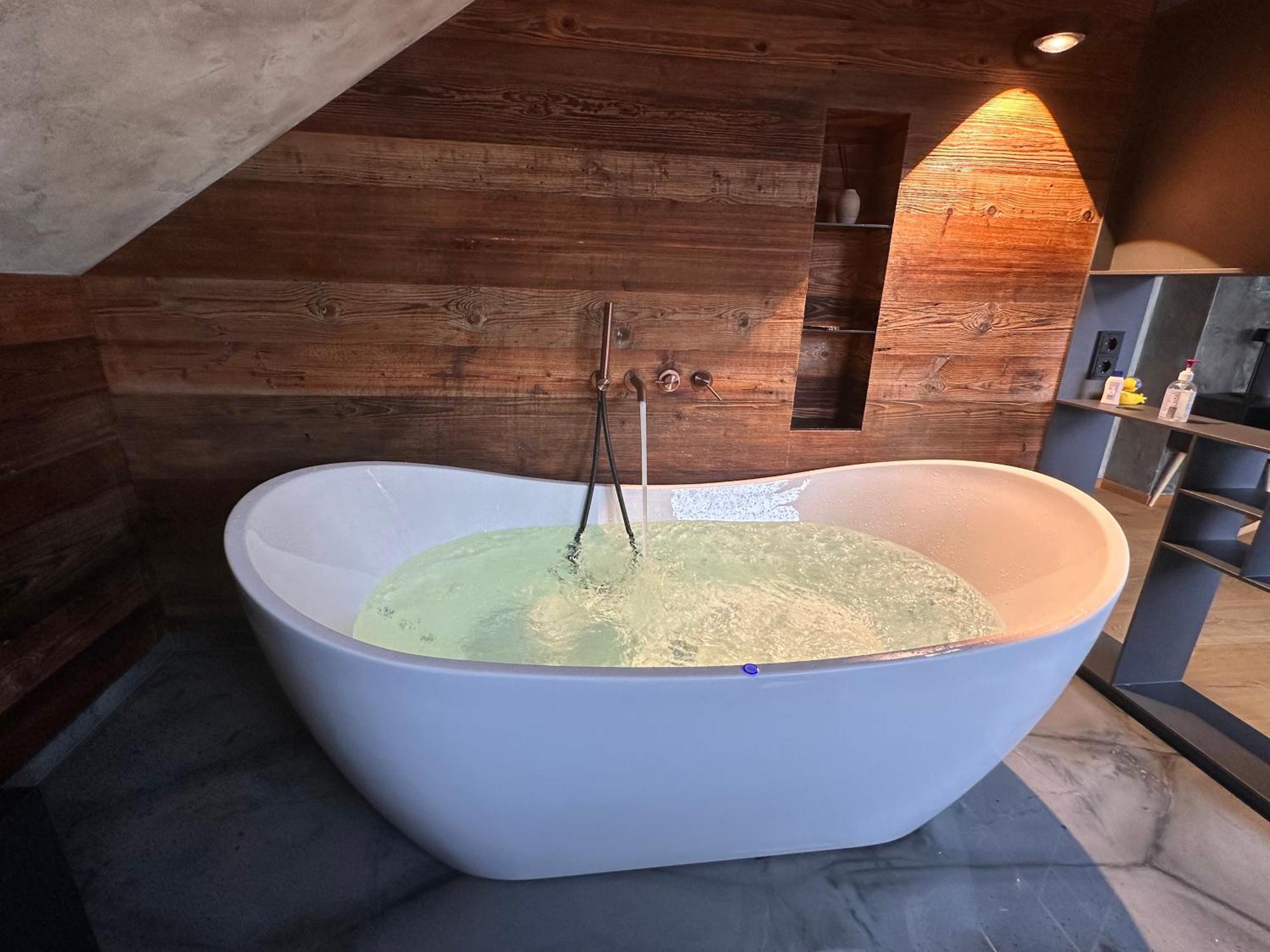 Appartement Der Extraklasse Mit Whirlpool Roding Bagian luar foto